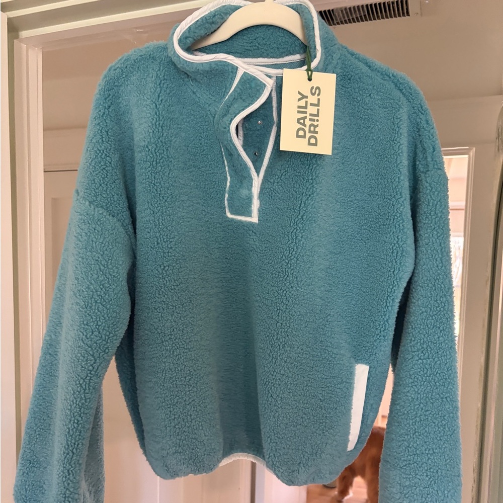 Daily Drills Turquoise Fleece with White Trim